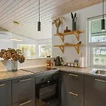 2 Bedroom Cozy Home In Asko *